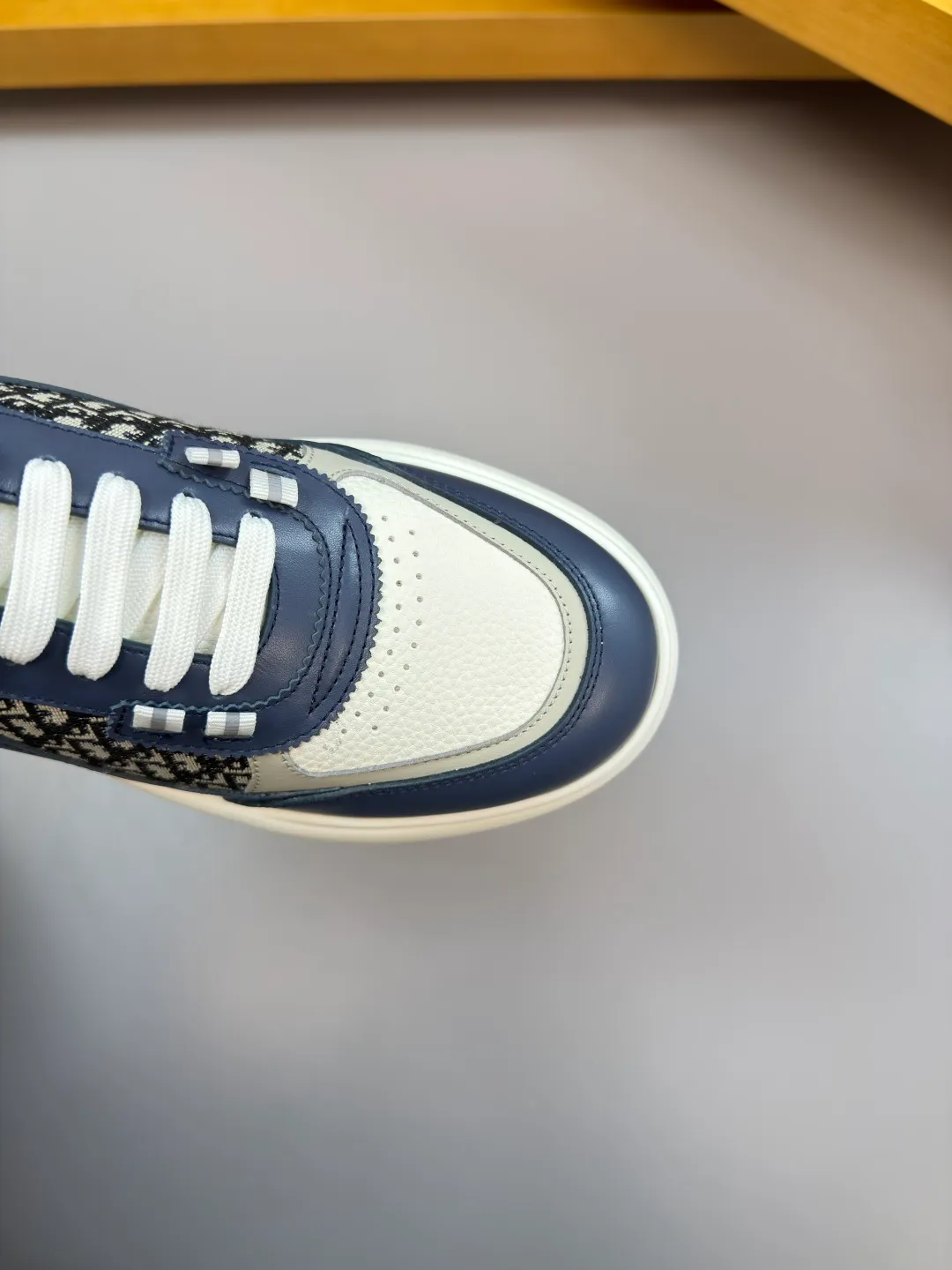 [Dior] Dior P780 men's shoes💰 - High-end quality original order·Casual sports shoes - Upper: 🔝Nappa calfskin, perforated calfskin, brand totem canvas cloth, tongue. Heel. Silk-printed high-frequency brand logo - Inner: water-dyed cowhide, foot pad; brand canvas - Outsole: ultra-light TPU. Rubber foam; two-color molded outsole -Ultra-high quality control·Fine workmanship: outstanding (high-end·nobility·grade) -Size: 39-44 (38, 45, can be customized)·DR0181